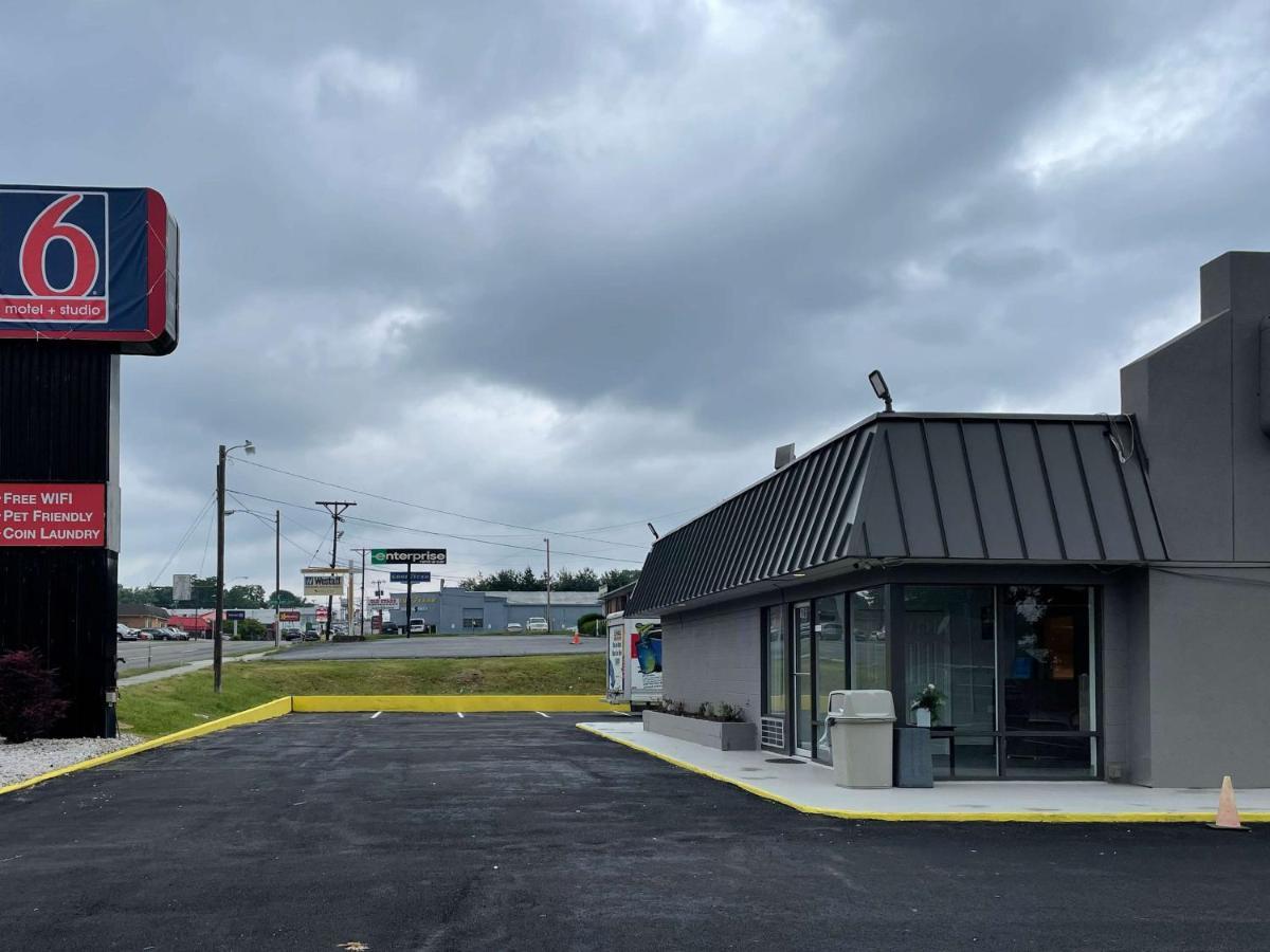 Motel 6 Wytheville Va Bagian luar foto