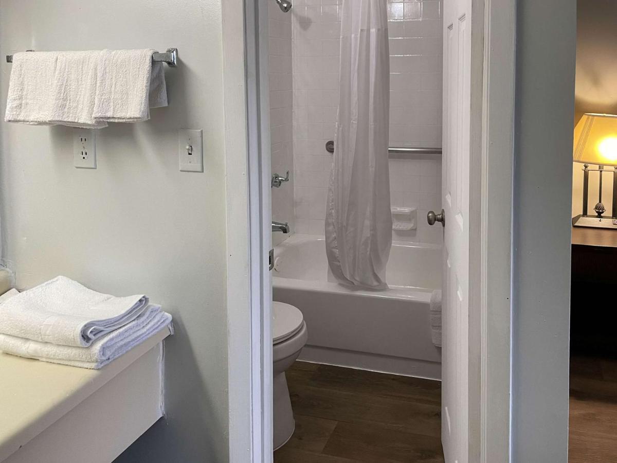 Motel 6 Wytheville Va Bagian luar foto